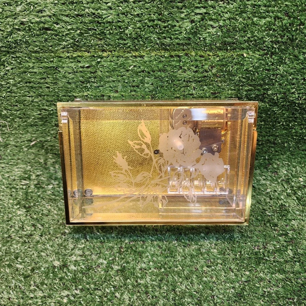 Vintage Sankyo Jewelry Music Box With Floral Design Gold Detailing